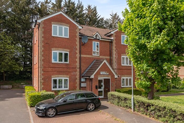 1 Bedroom Flat For Sale In Maplin Park, Langley, Slough, SL3