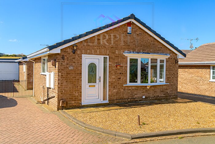 3 Bedroom Bungalow For Sale In Hadleigh Rise, Pontefract, West Yorkshire, WF8