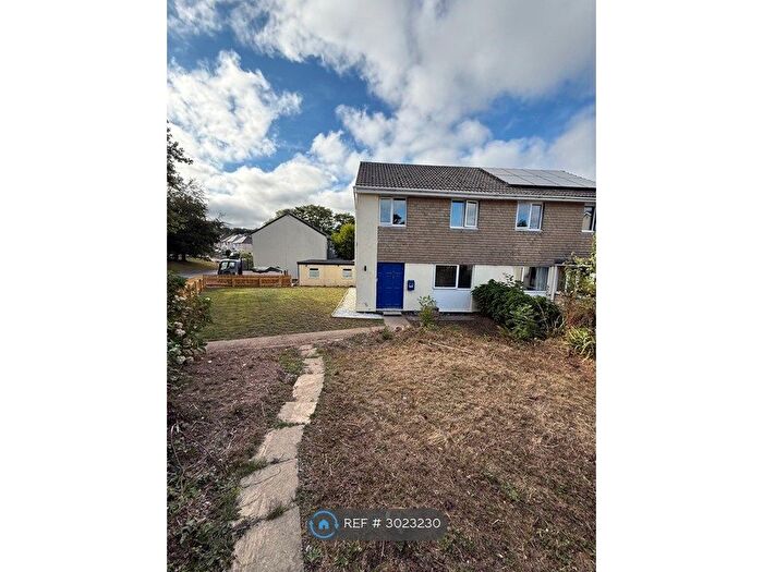 3 Bedroom Semi Detached House To Rent In Old Roselyon Road, Par, PL24