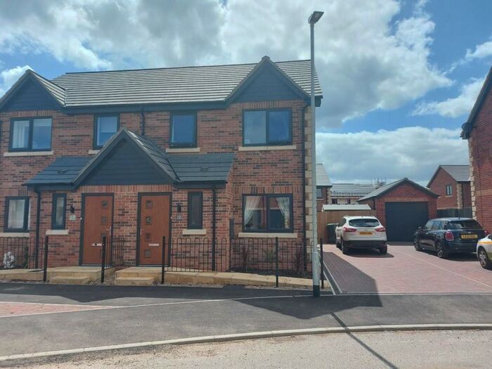 3 Bedroom Semi-Detached House For Sale In Cornfield Way, Billinghay, Lincoln, LN4