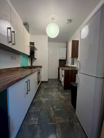 5 Bedroom Terraced House To Rent In Watkin Street, City Centre, NG3