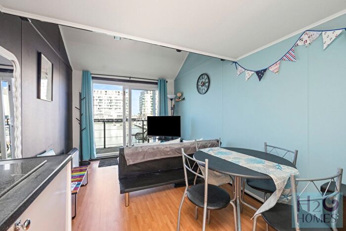 1 Bedroom Flat To Rent In Western Concourse, Brighton Marina Village, BN2