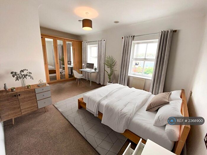 6 Bedroom Terraced House To Rent In Albany Gardens, Colchester, CO2