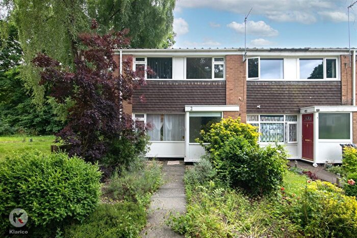 3 Bedroom End Of Terrace House To Rent In Linkswood Close, Moseley, Birmingham, B13