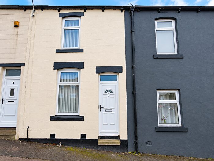 2 Bedroom Terraced House To Rent In High Street, Brierfield, Lancashire, BB9