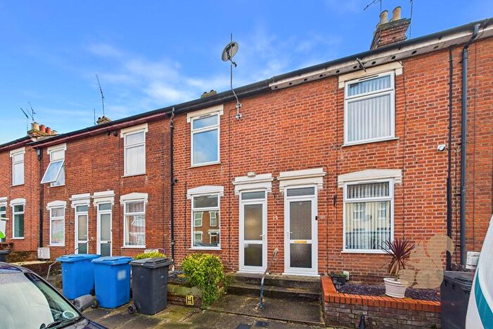 2 Bedroom Terraced House For Sale In Finchley Road, Ipswich, IP4