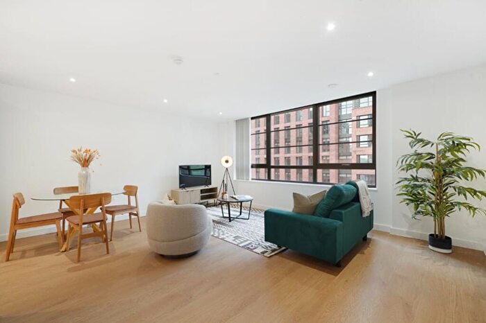 1 Bedroom Apartment To Rent In Sherlock Quarter, B5