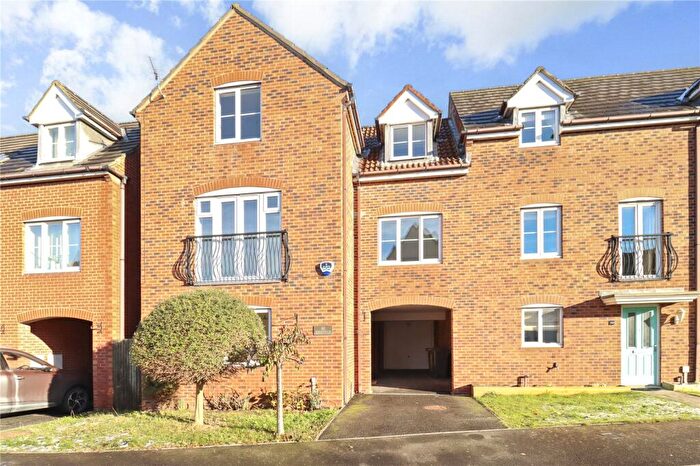 4 Bedroom Semi Detached House For Sale In Edgefield, West Allotment, Newcastle Upon Tyne, Tyne And Wear, NE27