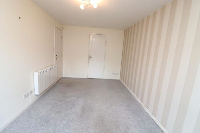 1 Bedroom Flat To Rent In Greenholme Street, Cathcart, Glasgow, G44