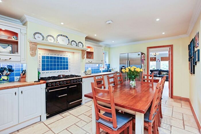 5 Bedroom Detached House For Sale In Godfrey Evans Close, Tonbridge, Kent, TN10