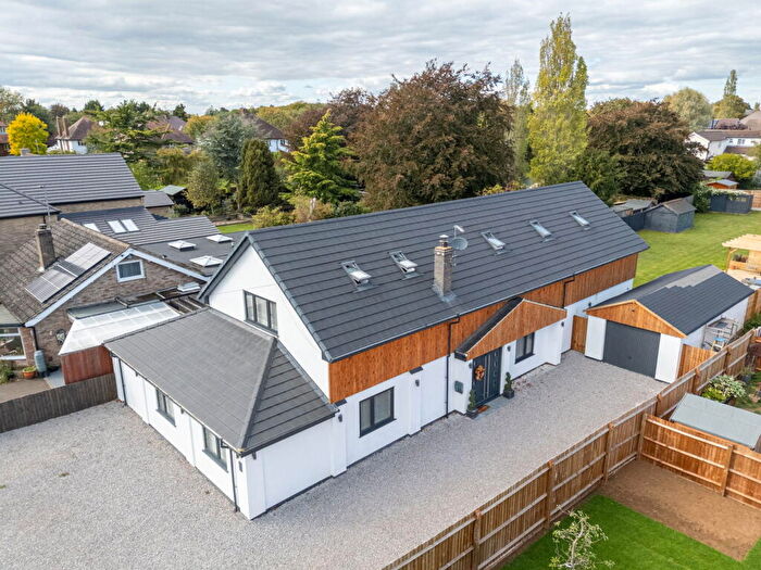 5 Bedroom Detached House For Sale In Poplars Farm Road, Barton Seagrave, NN15