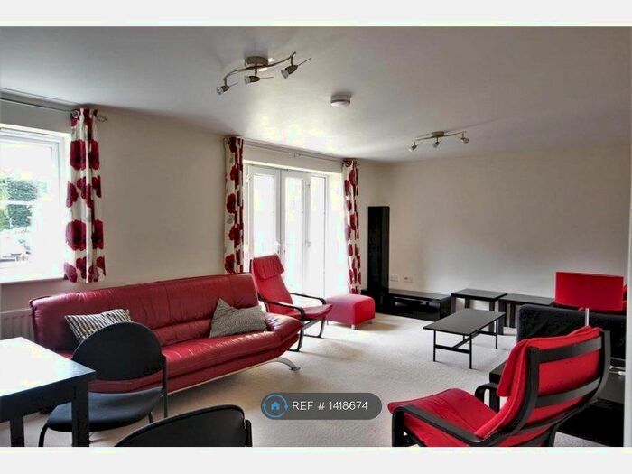 2 Bedroom Flat To Rent In Smiths Wharf, Wantage, OX12