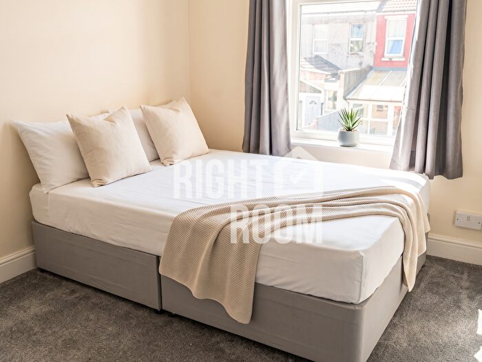 3 Bedroom Terraced House To Rent In Bed House, Bedhampton Road, Portsmouth, PO2
