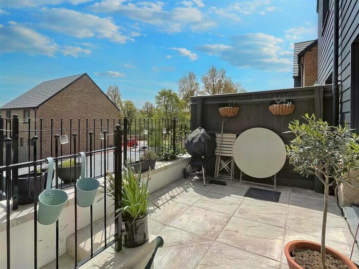 2 Bedroom Semi-Detached House For Sale In Watton Park, Bridport, DT6