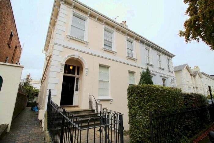 Studio To Rent In Montpellier Grove, Cheltenham, GL50