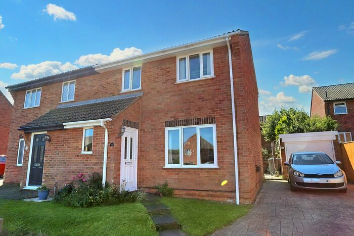 3 Bedroom Semi-Detached House For Sale In Brandon Road, Felixstowe, IP11