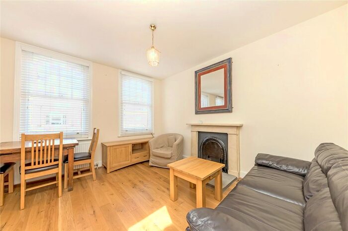2 Bedroom Flat To Rent In Perham Road, London, W14