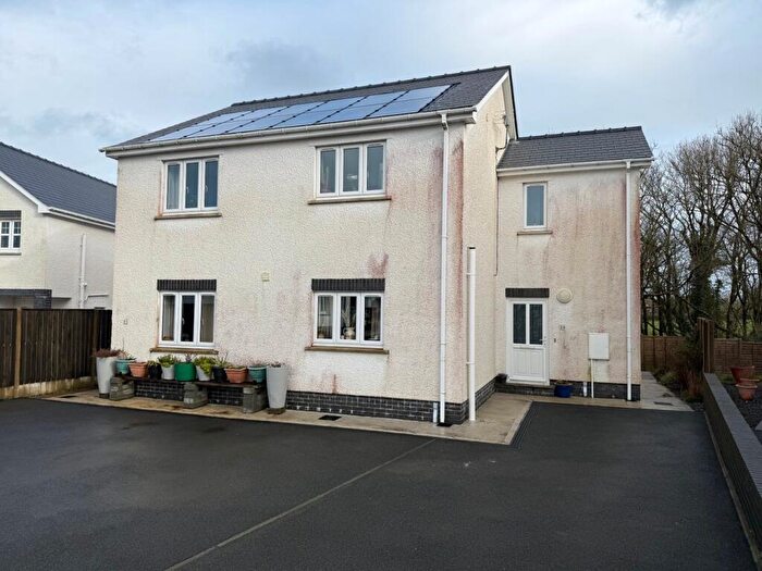 2 Bedroom Apartment For Sale In Heol Y Cwm, Cross Inn, Llandysul, SA44