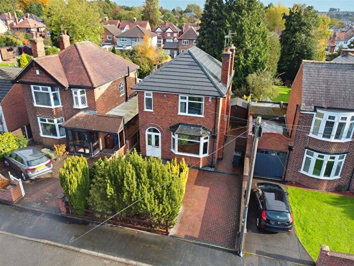 3 Bedroom Detached House For Sale In Elm Avenue, Sandiacre, Nottingham, NG10