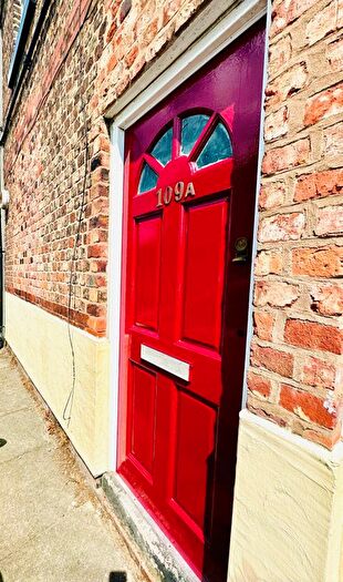 2 Bedroom Flat To Rent In Liverpool Road, Cadishead, Manchester, M44