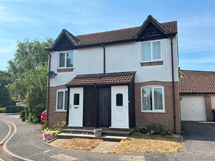 2 Bedroom Semi-Detached House For Sale In Bourton Gardens, Bournemouth, BH7