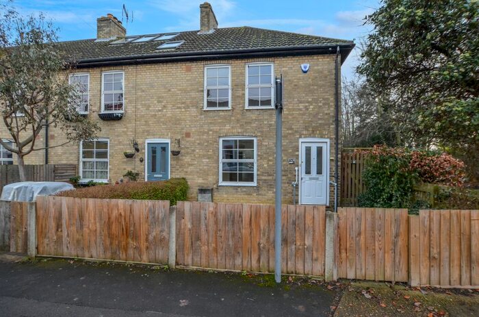 2 Bedroom End Of Terrace House To Rent In Hobart Road, Cambridge, CB1