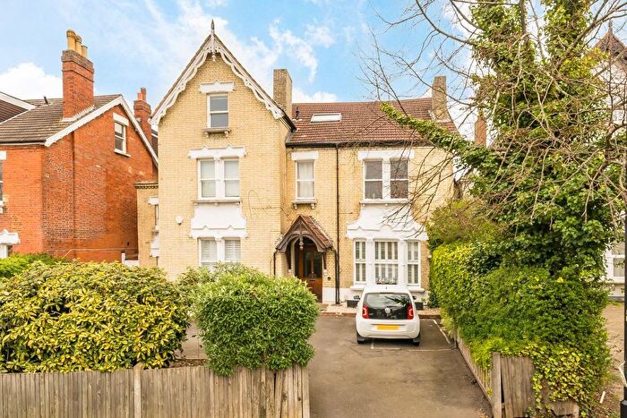 2 Bedroom Flat For Sale In Rutford Road, London, SW16