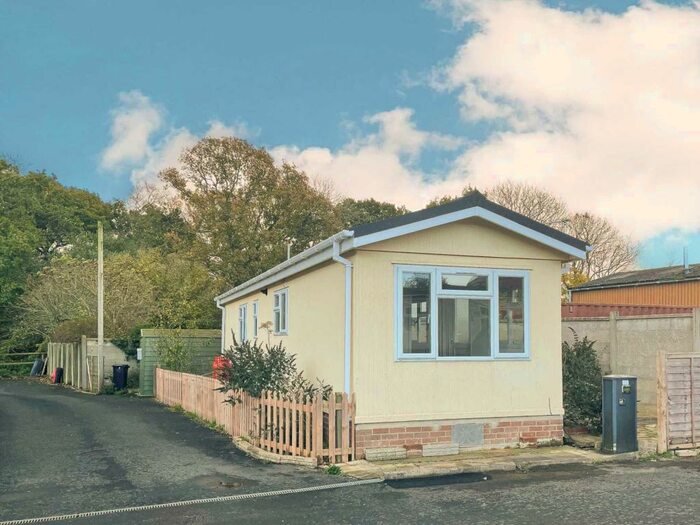 2 Bedroom Park Home To Rent In Ashley Wood Park, Tarrant Keyneston, DT11