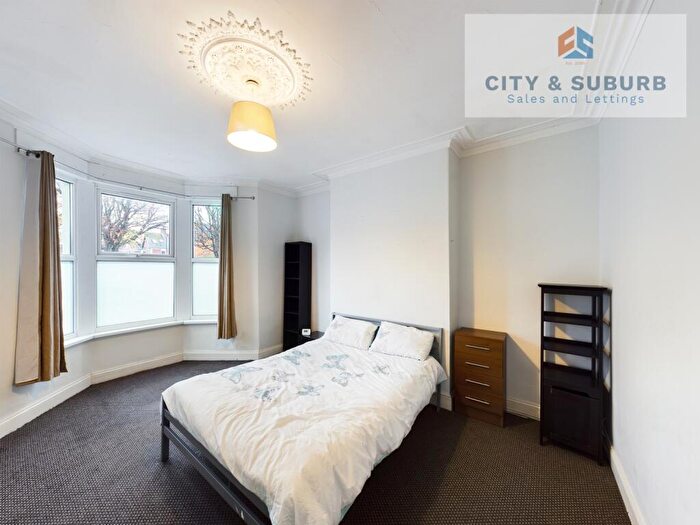 2 Bedroom Flat To Rent In Mundella Terrace, Heaton, Newcastle Upon Tyne, Tyne And Wear, NE6