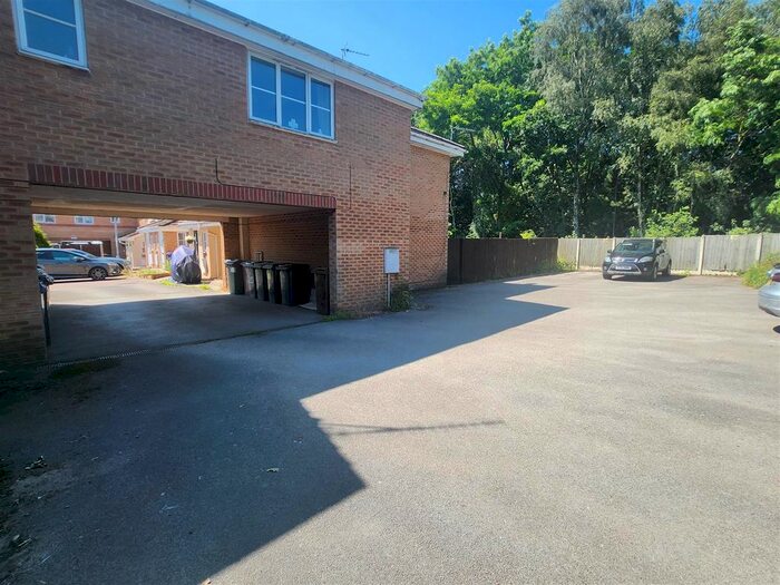 1 Bedroom Maisonette To Rent In Leyfield Place, Wombwell, Barnsley, S73