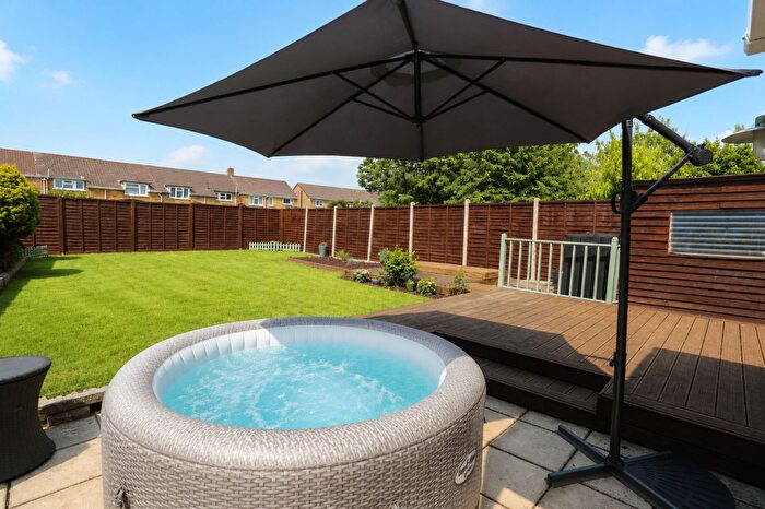 3 Bedroom Semi-Detached House For Sale In Edward Road, Christchurch, BH23