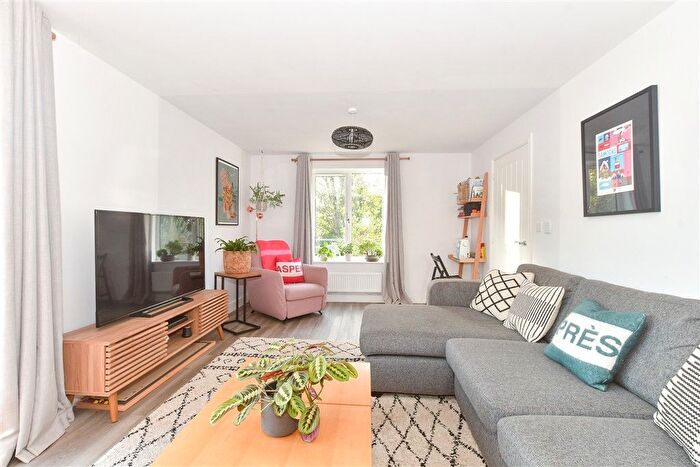 4 Bedroom Detached House For Sale In Verbena Close, Haywards Heath, West Sussex, RH16