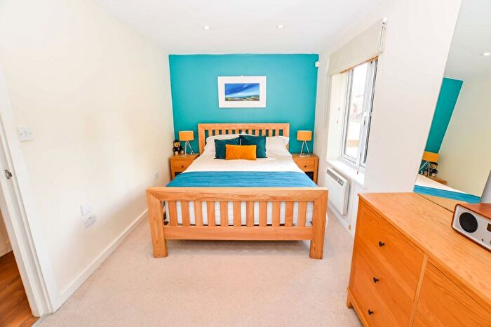 2 Bedroom Flat To Rent In Chevassut Street, Hulme, Manchester, M15