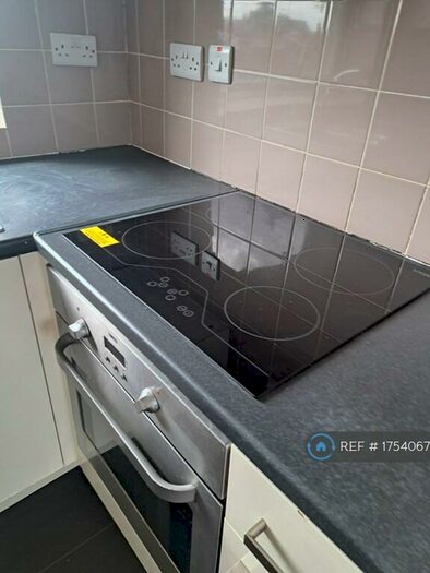 2 Bedroom Maisonette To Rent In Porters Corner, Maidstone, ME17