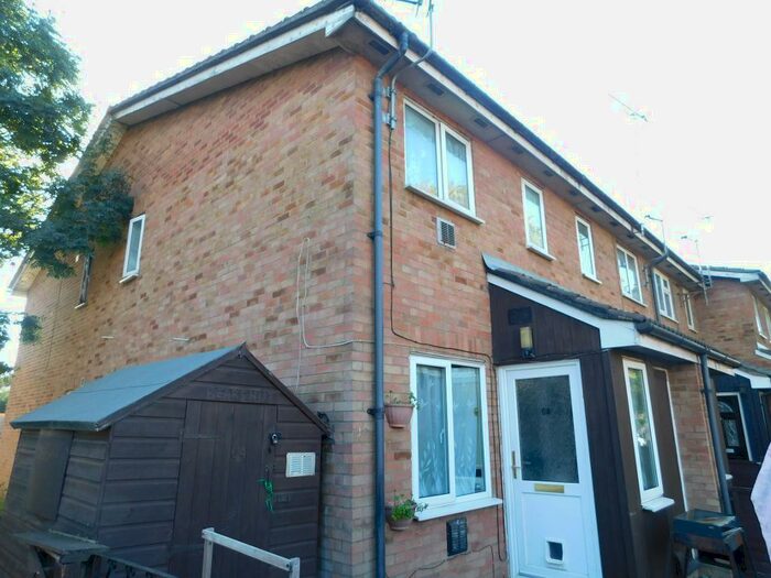 1 Bedroom End Of Terrace House To Rent In Meadowbrook Close, Colnbrook, SL3