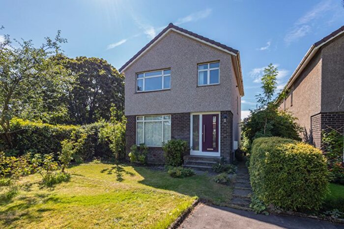 3 Bedroom Detached House For Sale In Crossmyloof Gardens, Shawlands, G41