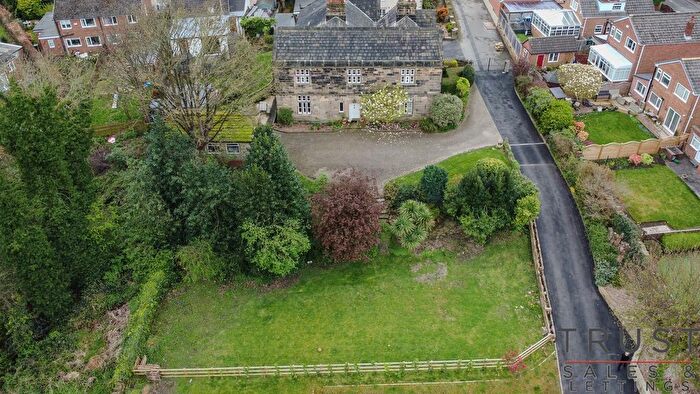 5 Bedroom Detached House To Rent In Liversedge Hall Lane, Liversedge, WF15