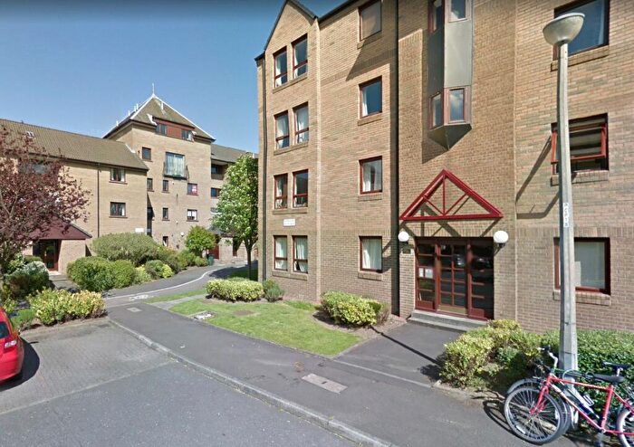 1 Bedroom Flat To Rent In Parkside Terrace, Newington, Edinburgh, EH16