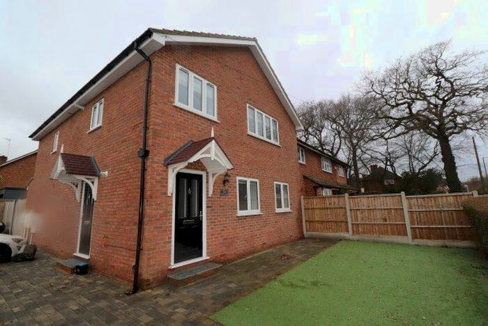 2 Bedroom Maisonette To Rent In Cherry Avenue, Brentwood CM13