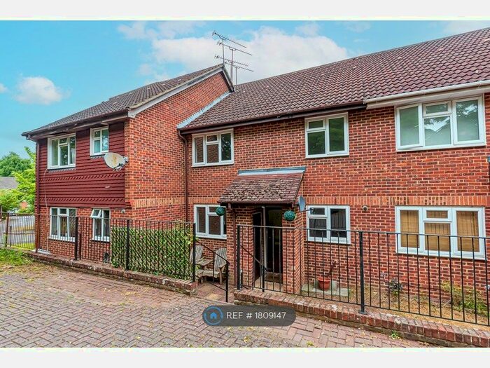 1 Bedroom End Of Terrace House To Rent In Thornfield Green, Blackwater, Camberley, GU17