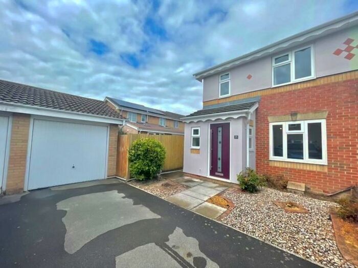 3 Bedroom Semi-Detached House To Rent In Challenger Drive, Gosport, PO12