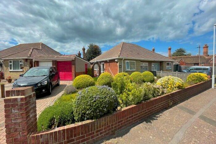 2 Bedroom Bungalow To Rent In Drapers Close, Margate, CT9