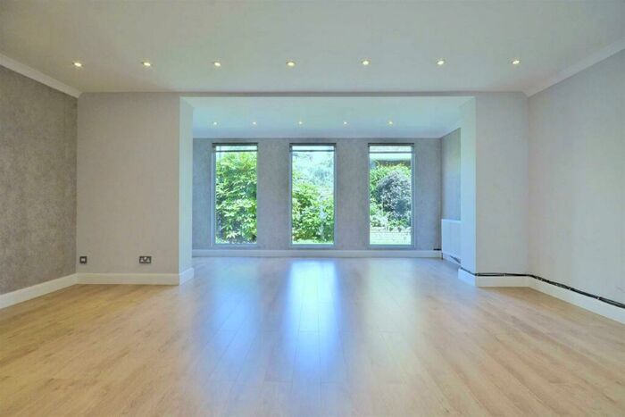 5 Bedroom House To Rent In Meadowbank, Primrose Hill, NW3