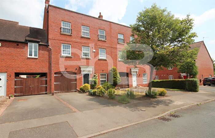 5 Bedroom House To Rent In St. Peters Way, Stratford-Upon-Avon, CV37