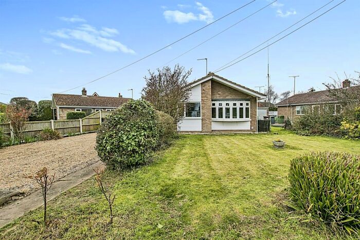 4 Bedroom Bungalow To Rent In Poplar Drive, Filby, Great Yarmouth, NR29