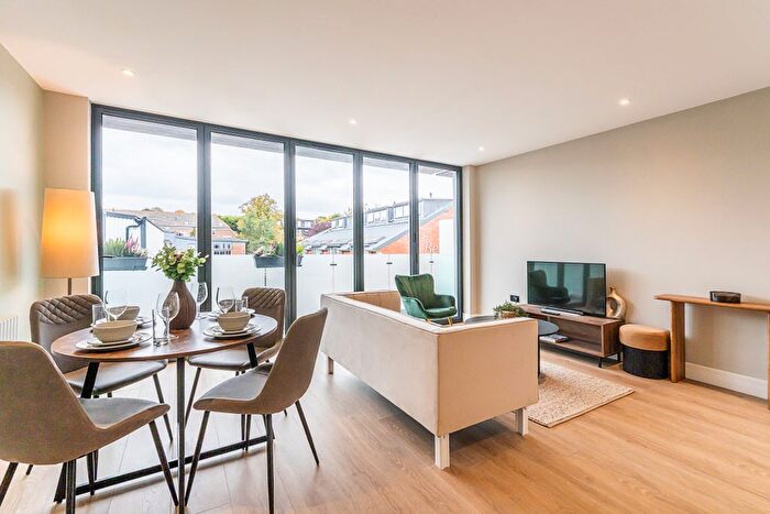 2 Bedroom Flat For Sale In Elm Grove, London, SW19