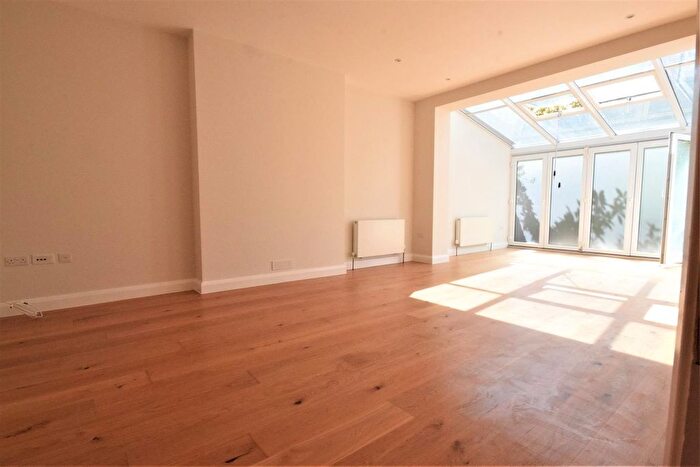 7 Bedroom Detached House To Rent In Ravenscroft Avenue, Golders Green, NW11