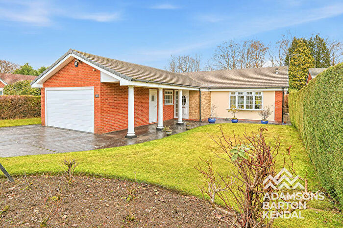 3 Bedroom Bungalow For Sale In Lowerfold Drive, Shawclough, OL12