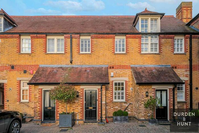 3 Bedroom Terraced House For Sale In Elmbridge Hall, Fyfield, Ongar CM5