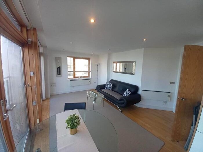 2 Bedroom Apartment To Rent In Clarence House, The Boulevard, Leeds, West Yorkshire, LS10